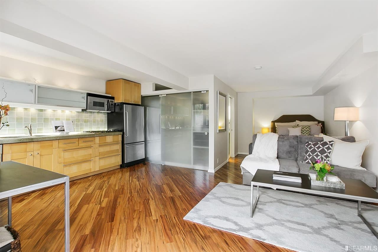 27 MALLORCA WAY, #A