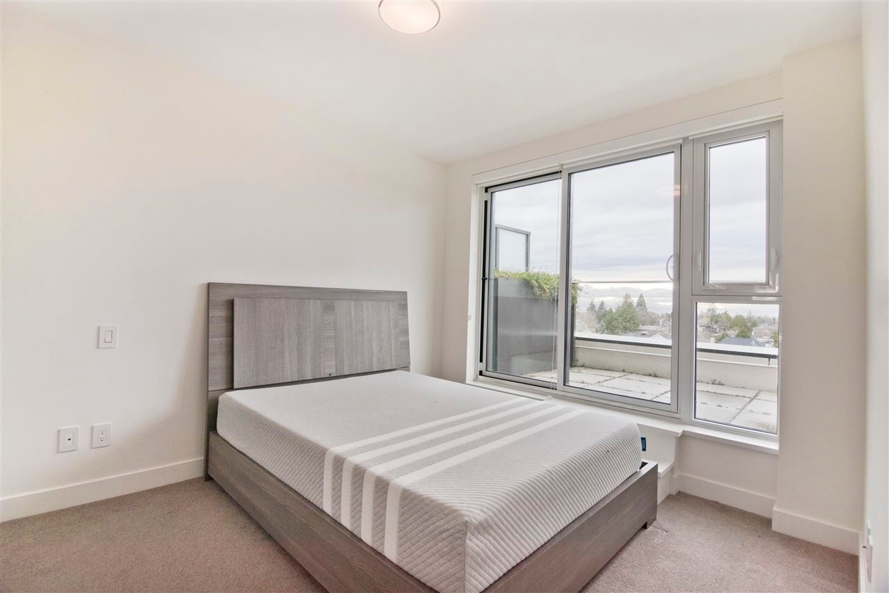607-7228 Adera St