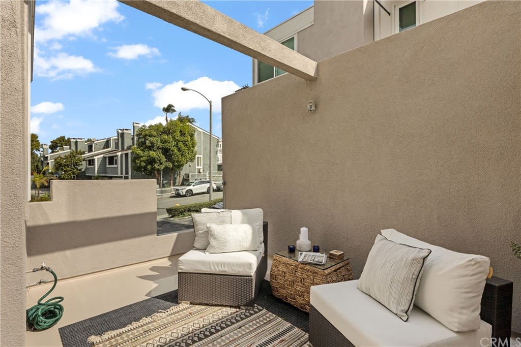 501 Herondo Street, Unit 74