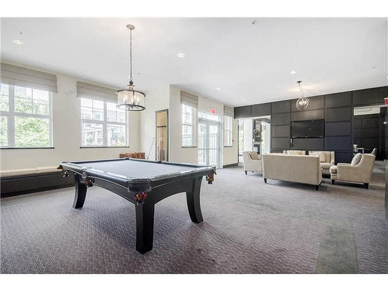 135-9399 Odlin Rd