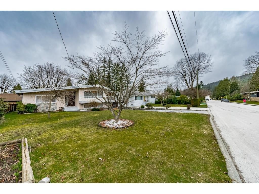 475 Ailsa Ave