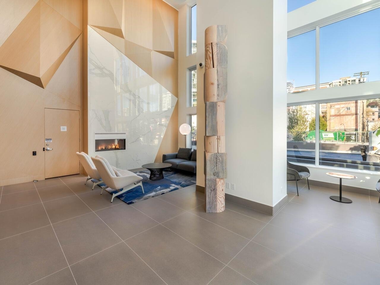 906-680 Quayside Drive, New Westminster