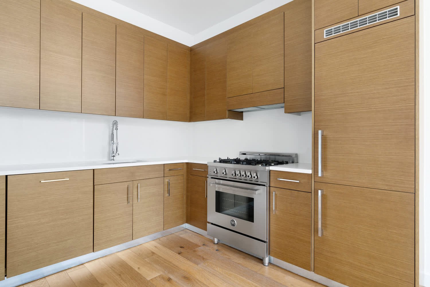 325 Lexington Ave, #19A
