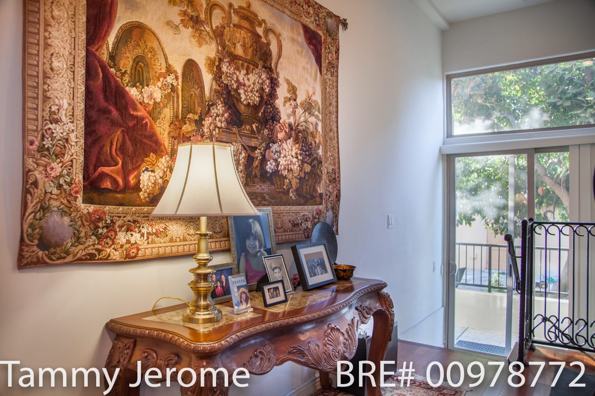 11444 Moorpark St 104 & 103 Studio City, CA