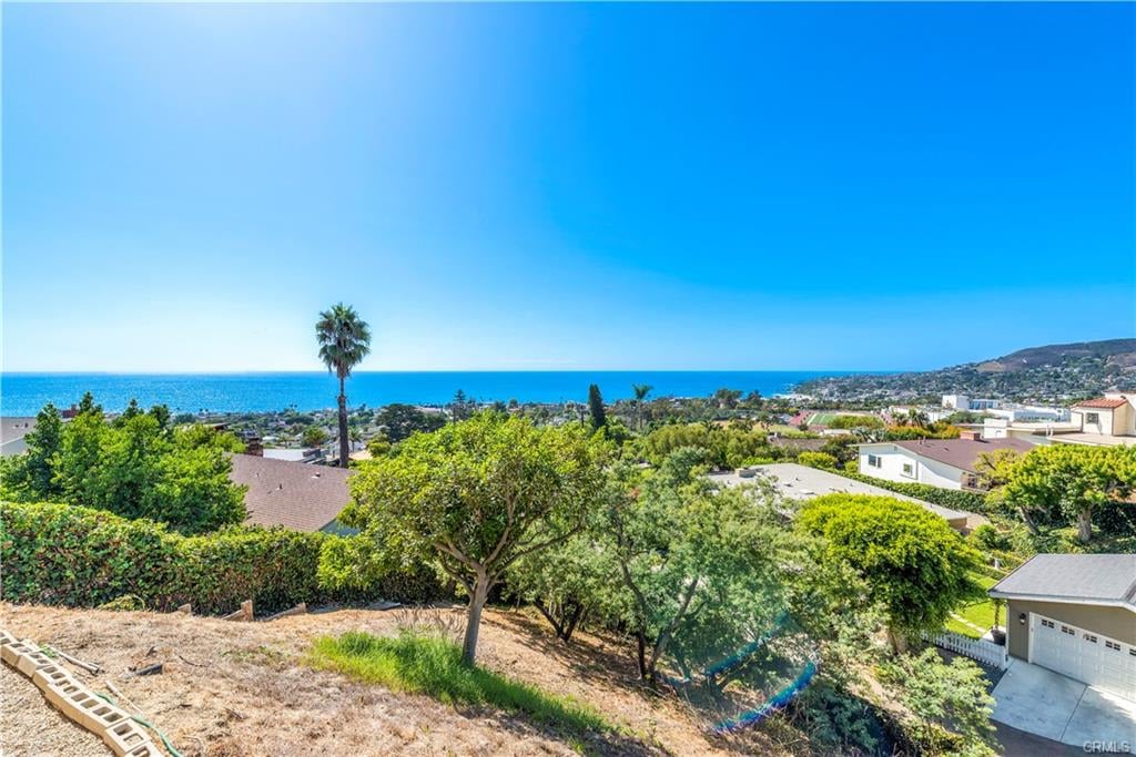 933 Coast View Drive