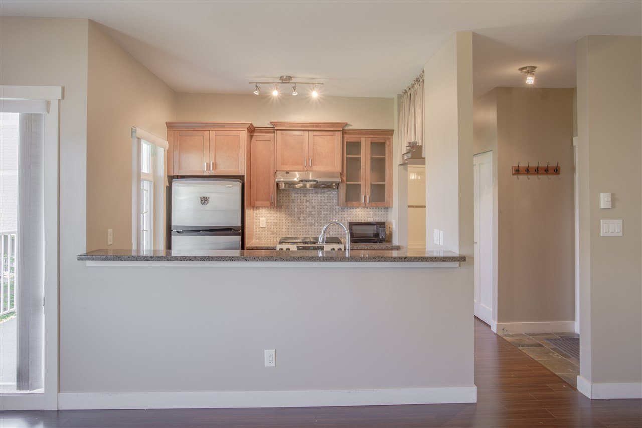 98-7388 Macpherson Ave