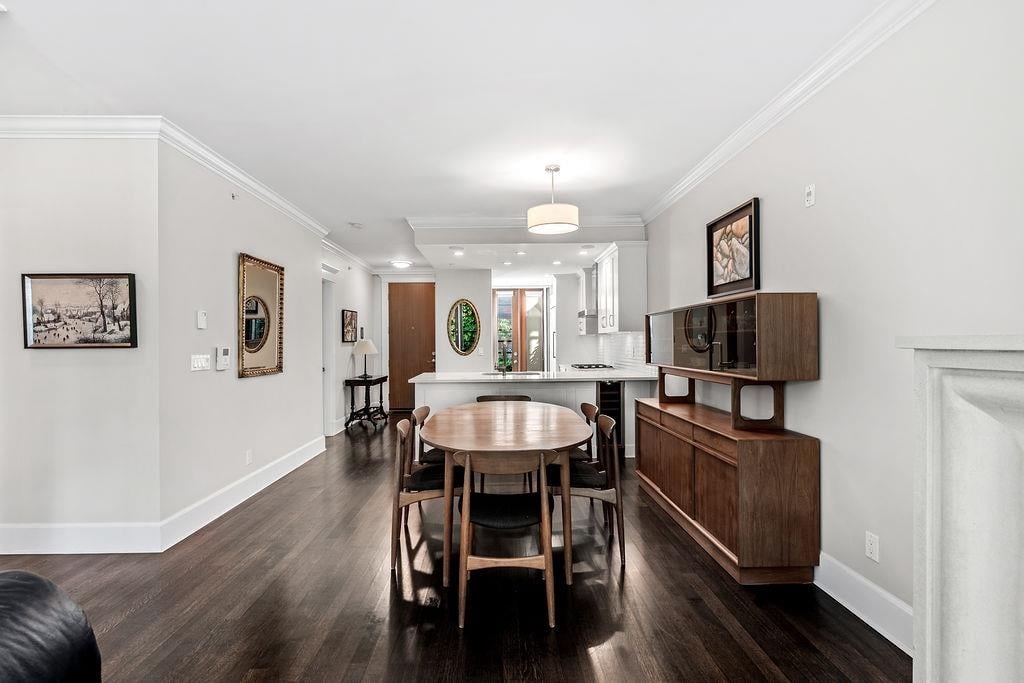 2-1891 Marine Dr