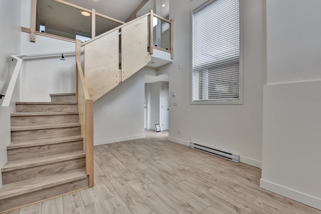 7-32828 Landeau Pl