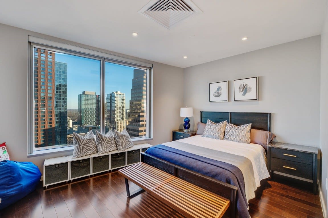 200 Congress Ave, #23F