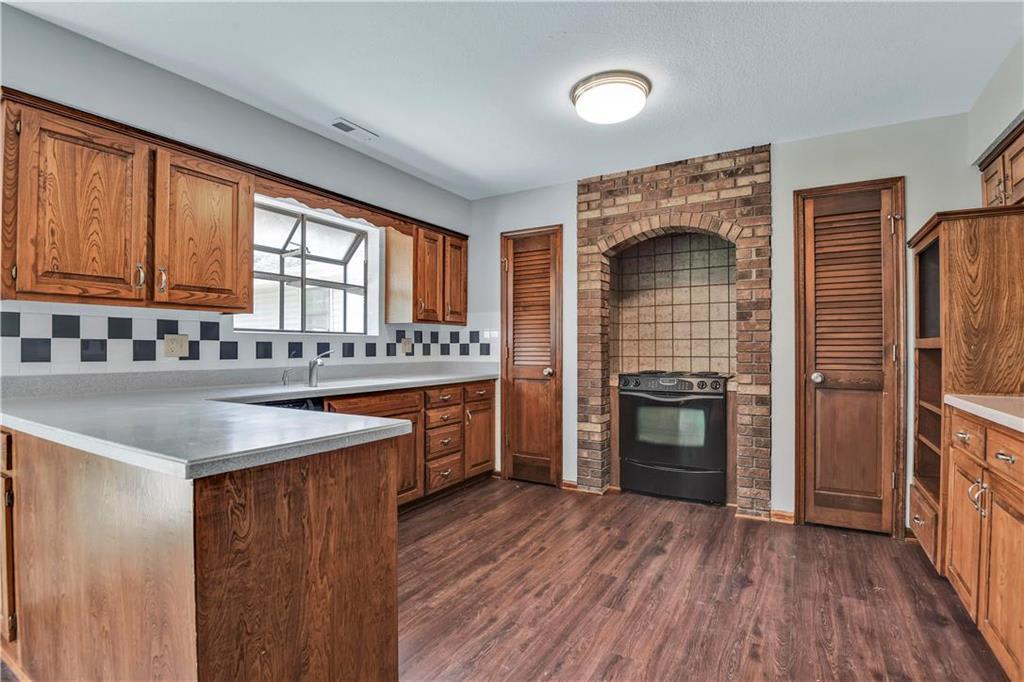 2705 W 150th Street