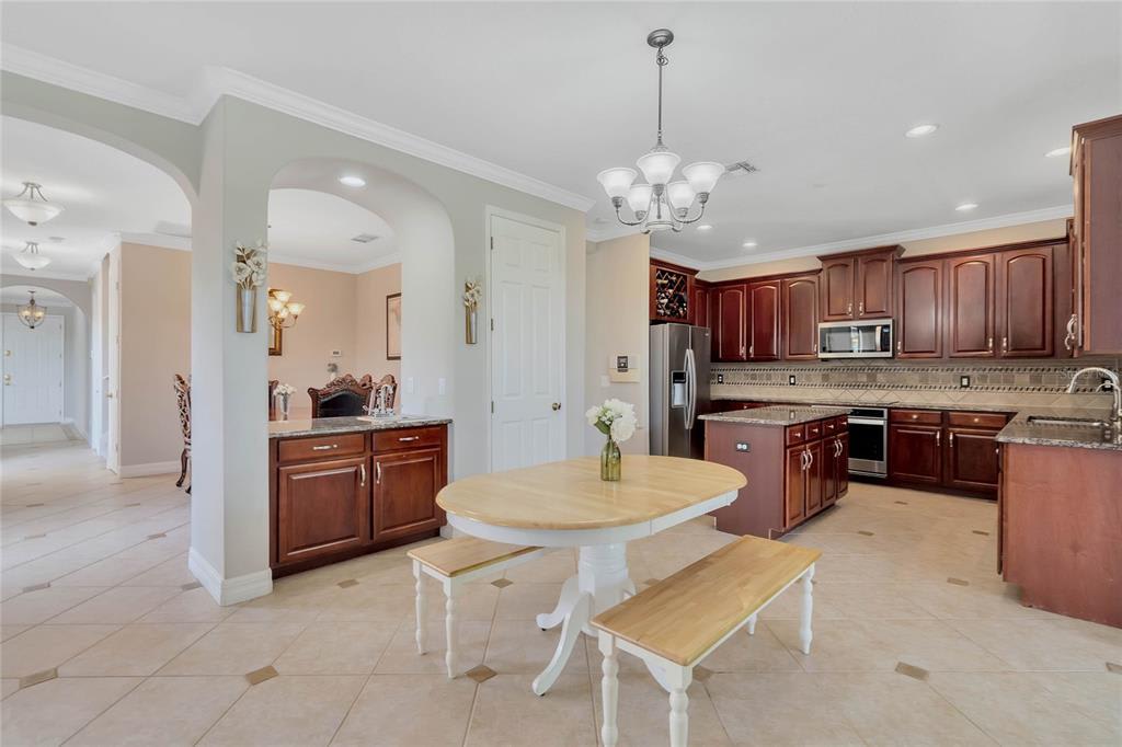 9707 Moss Rose Way