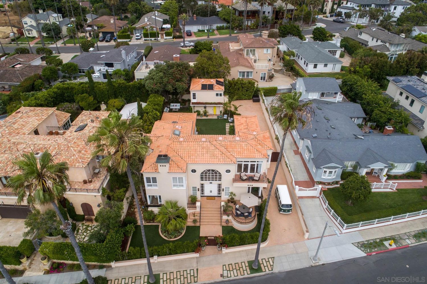 6331 Camino De La Costa