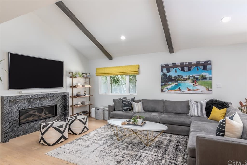 325 23rd Street