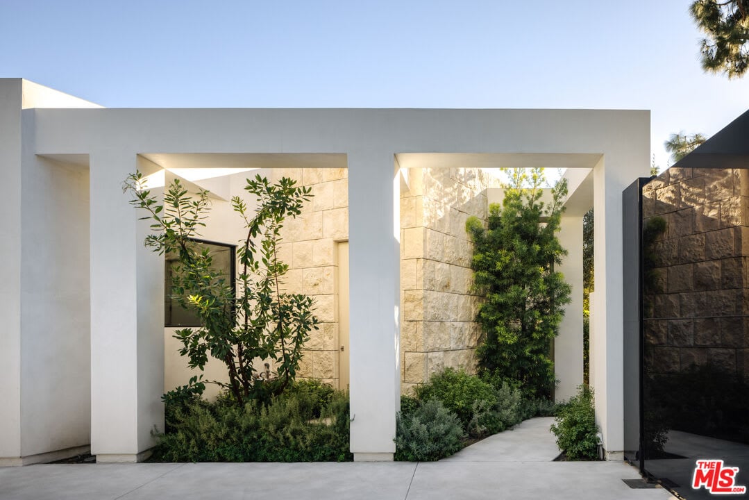 Estate Estate