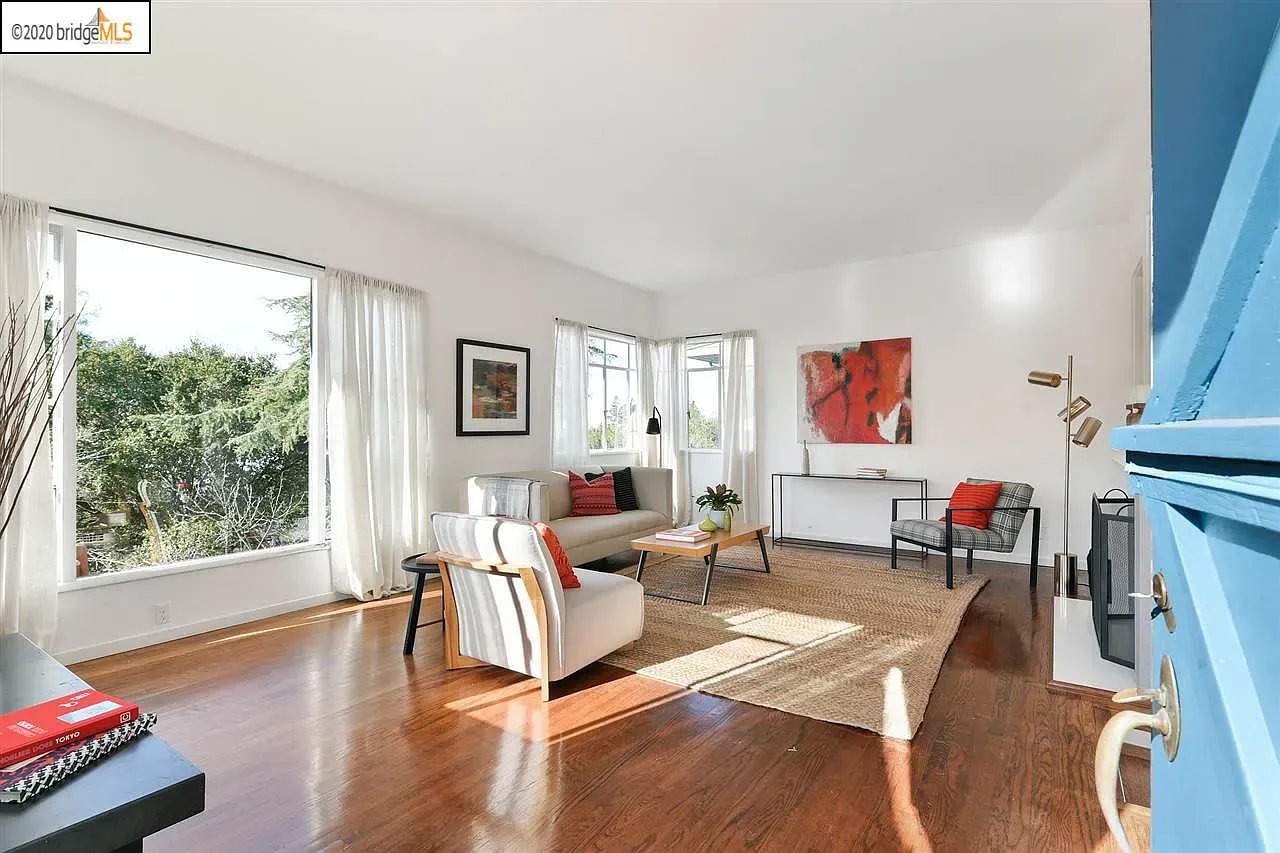 75 Whitaker Ave