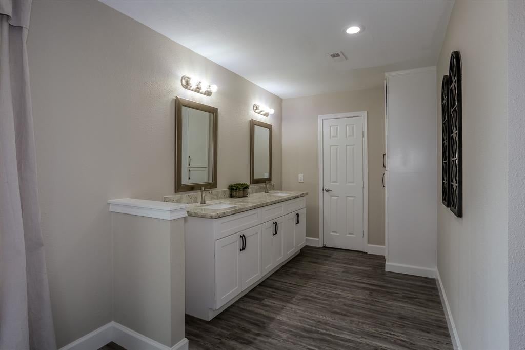 215 Acorn Tree Court