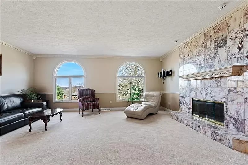 74 Lintel Dr