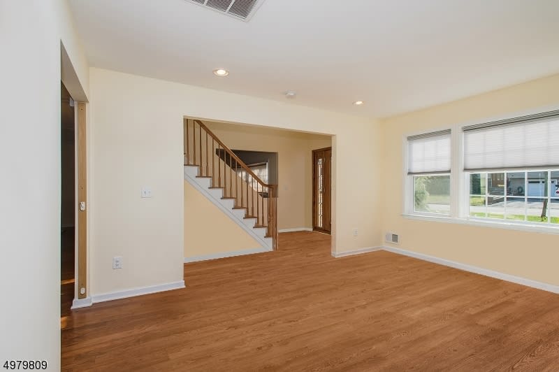 10 Cambridge Rd