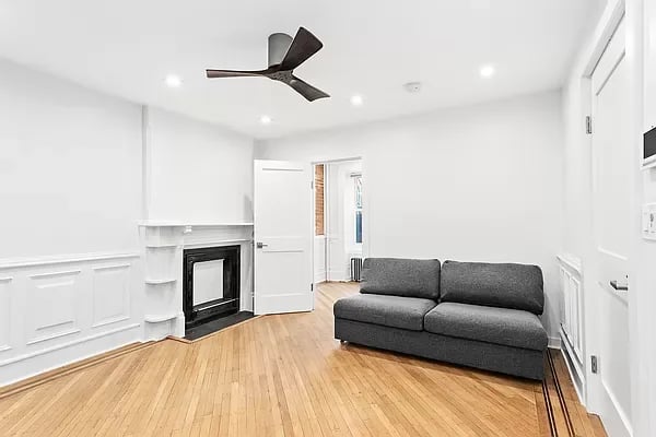 400 Putman Avenue Unit: 1