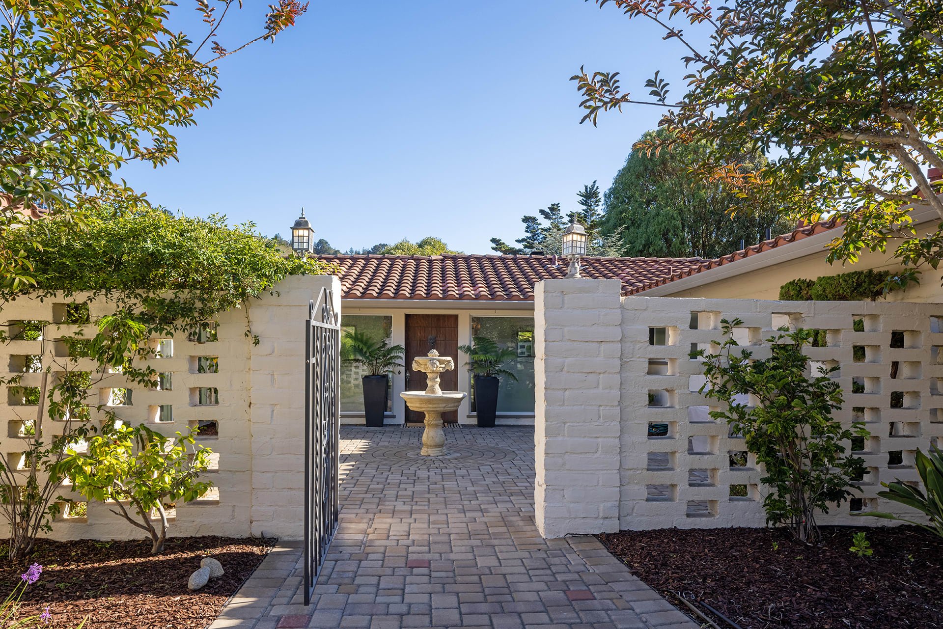 Monterey Paradise - 22641 Equipoise Road