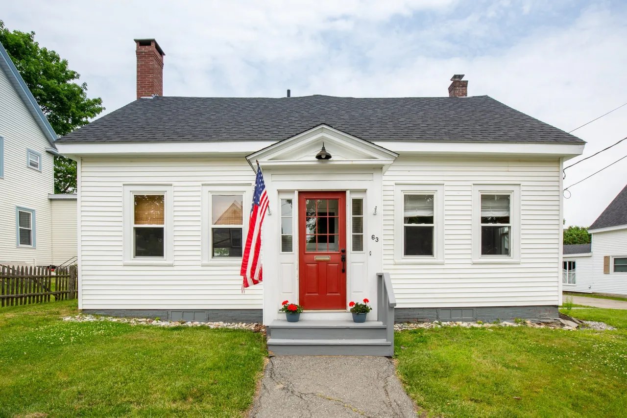 New Listing! 63 Grace Street, Rockland, Maine – $575,000