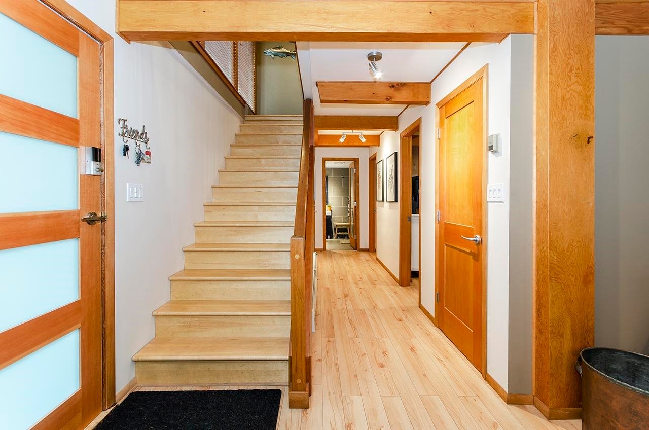 4225 Fairway Pl