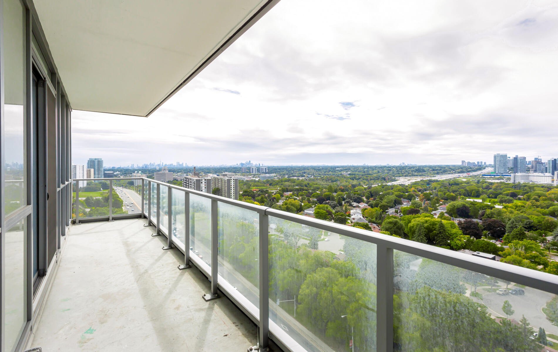 36 Forest Manor Rd Unit: 1105