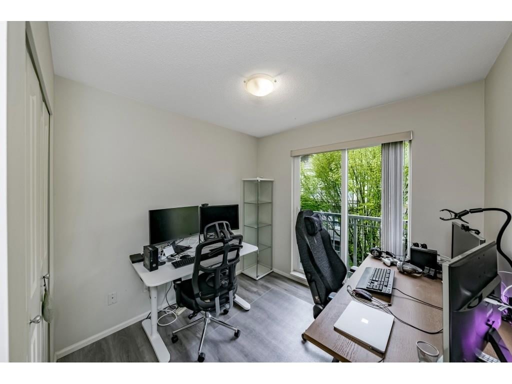66-7088 17th Ave