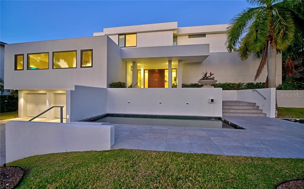 1580 Harbor Cay Lane