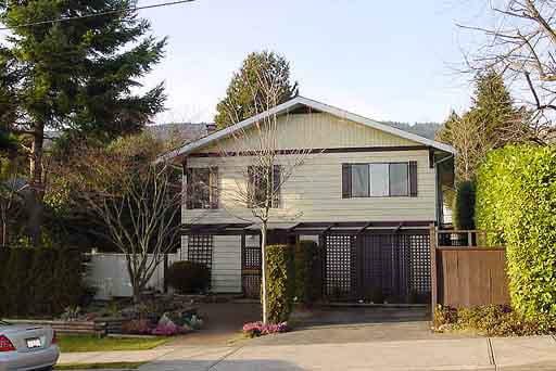 2077 Fulton Ave