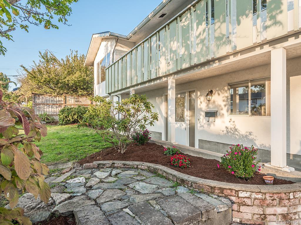 3291 Megaw Pl, Saanich