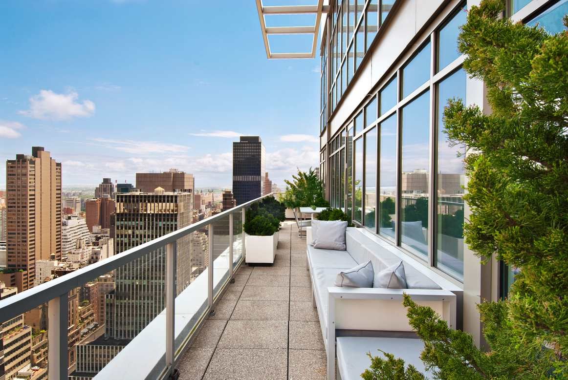 60 East 55th Street: PH3