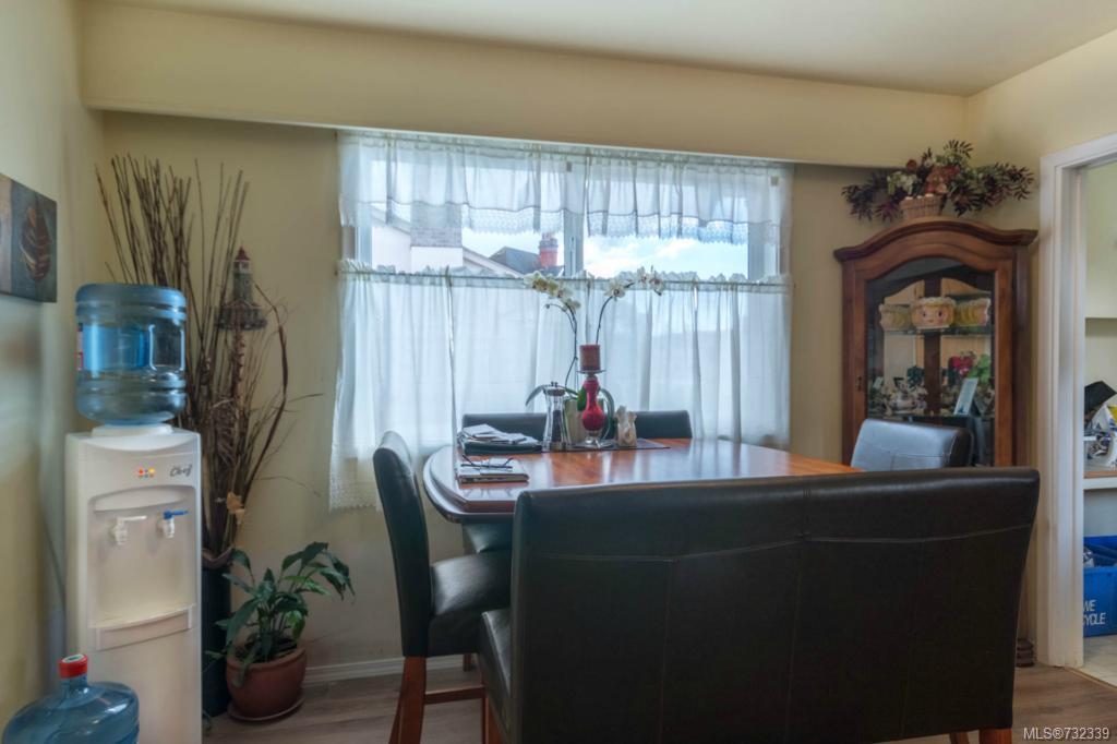 865 Kindersley Rd