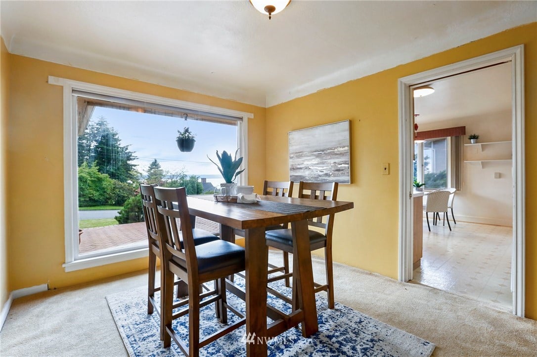 443 View Ridge Dr