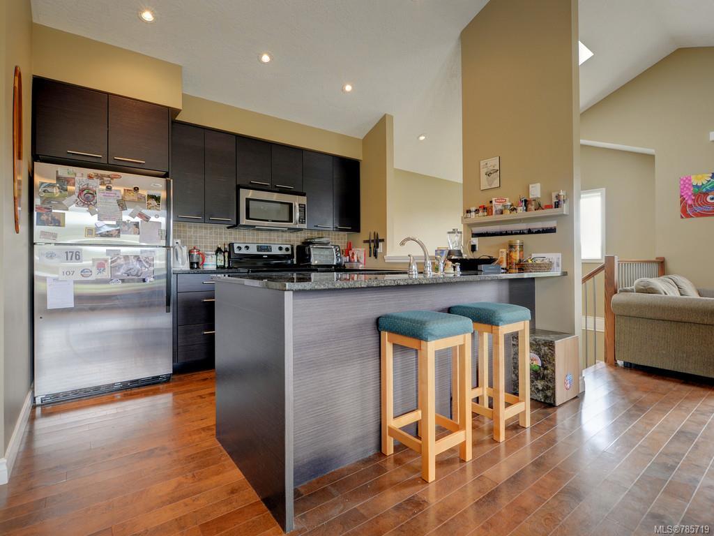 106-2038 Gatewood Rd, Sooke