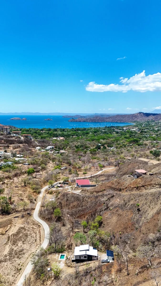 Modern Hilltop Home with Ocean Views, Papagayo, Guanacaste
