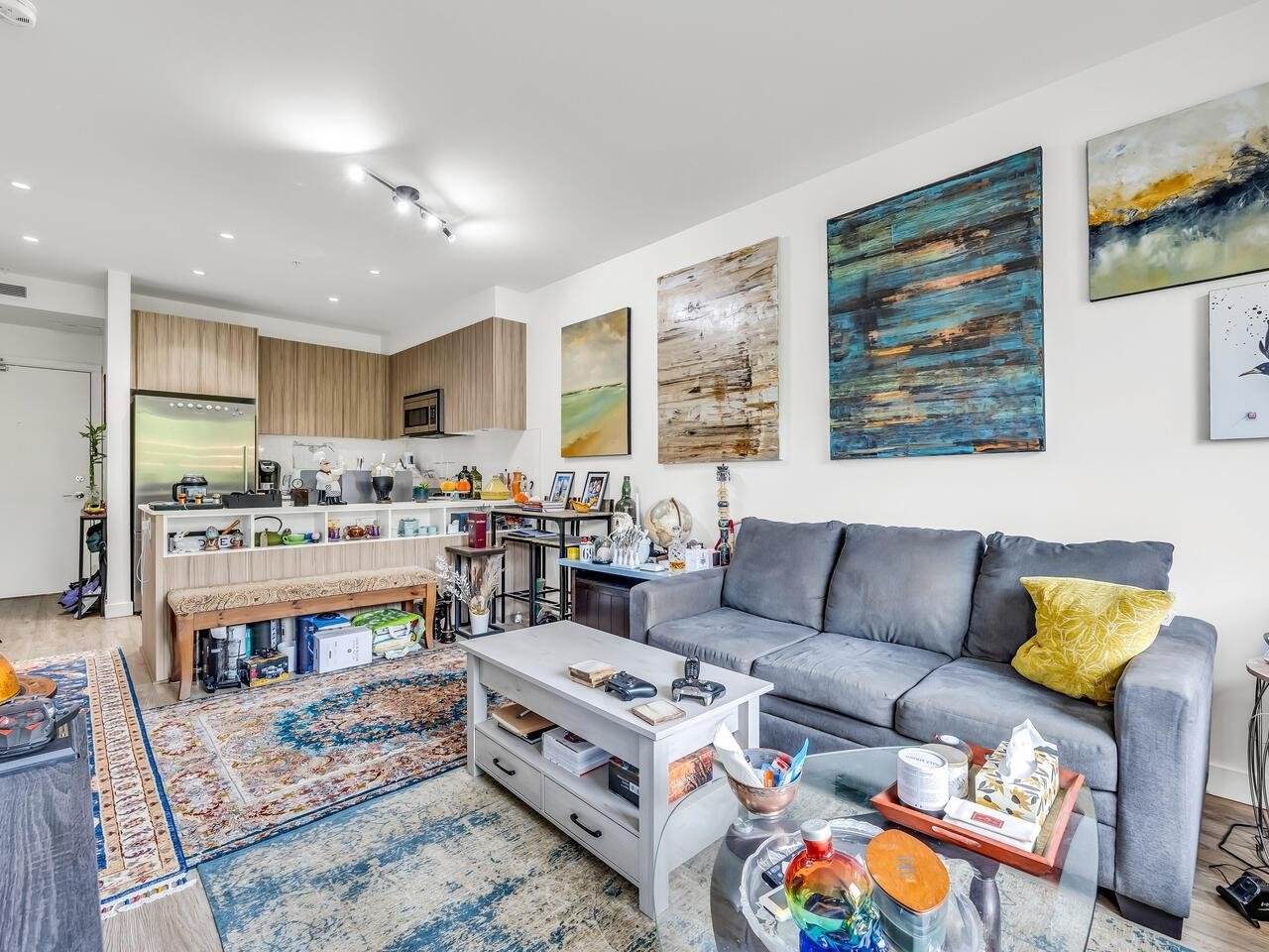410-1061 Marine Dr