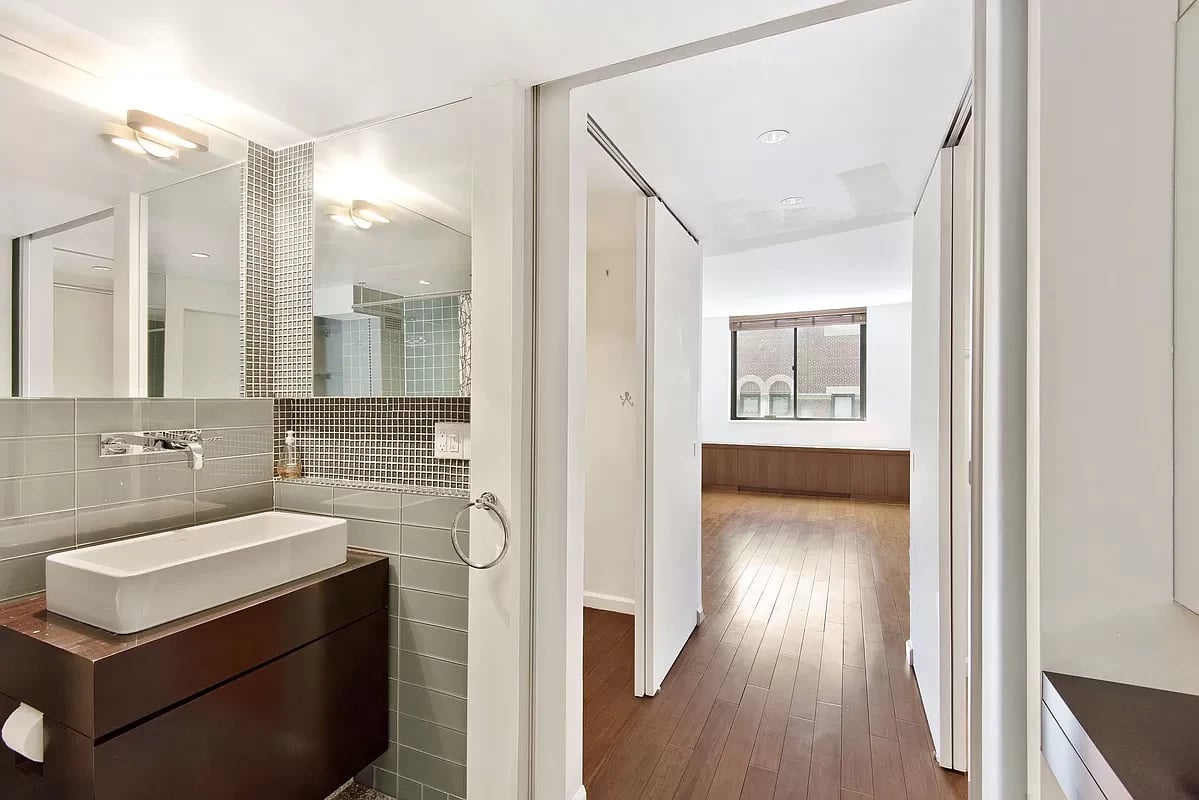 225 West 83rd Street Unit: 5RS