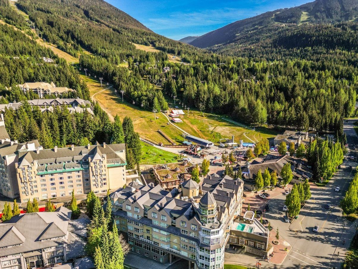 417-4557 Blackcomb Wy
