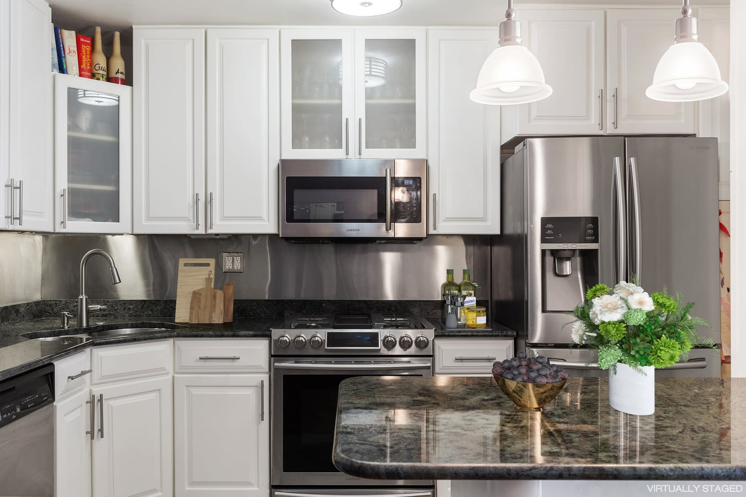 345 E 73rd St, #10H