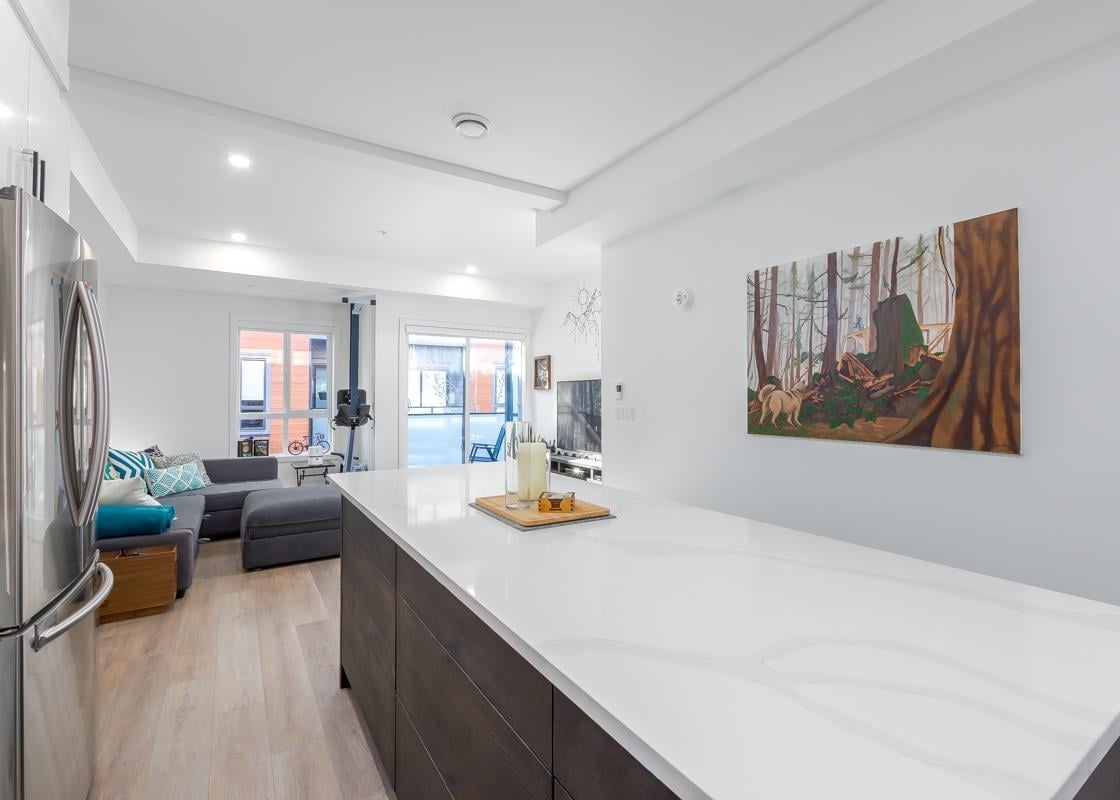 203-37842 Third Ave