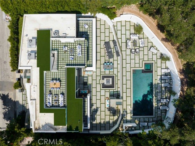 Crescent Villa