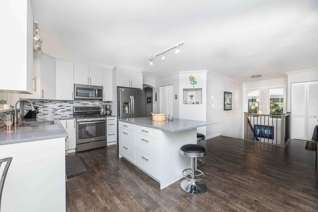 12815 Sunshine Coast Hwy