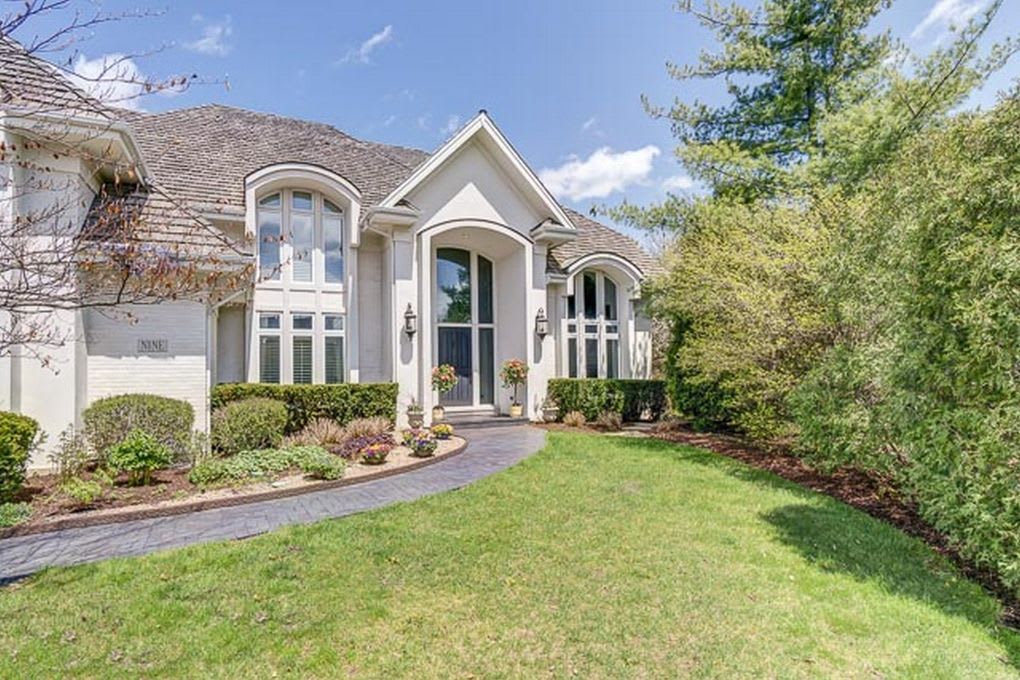 9 Clubside Ct