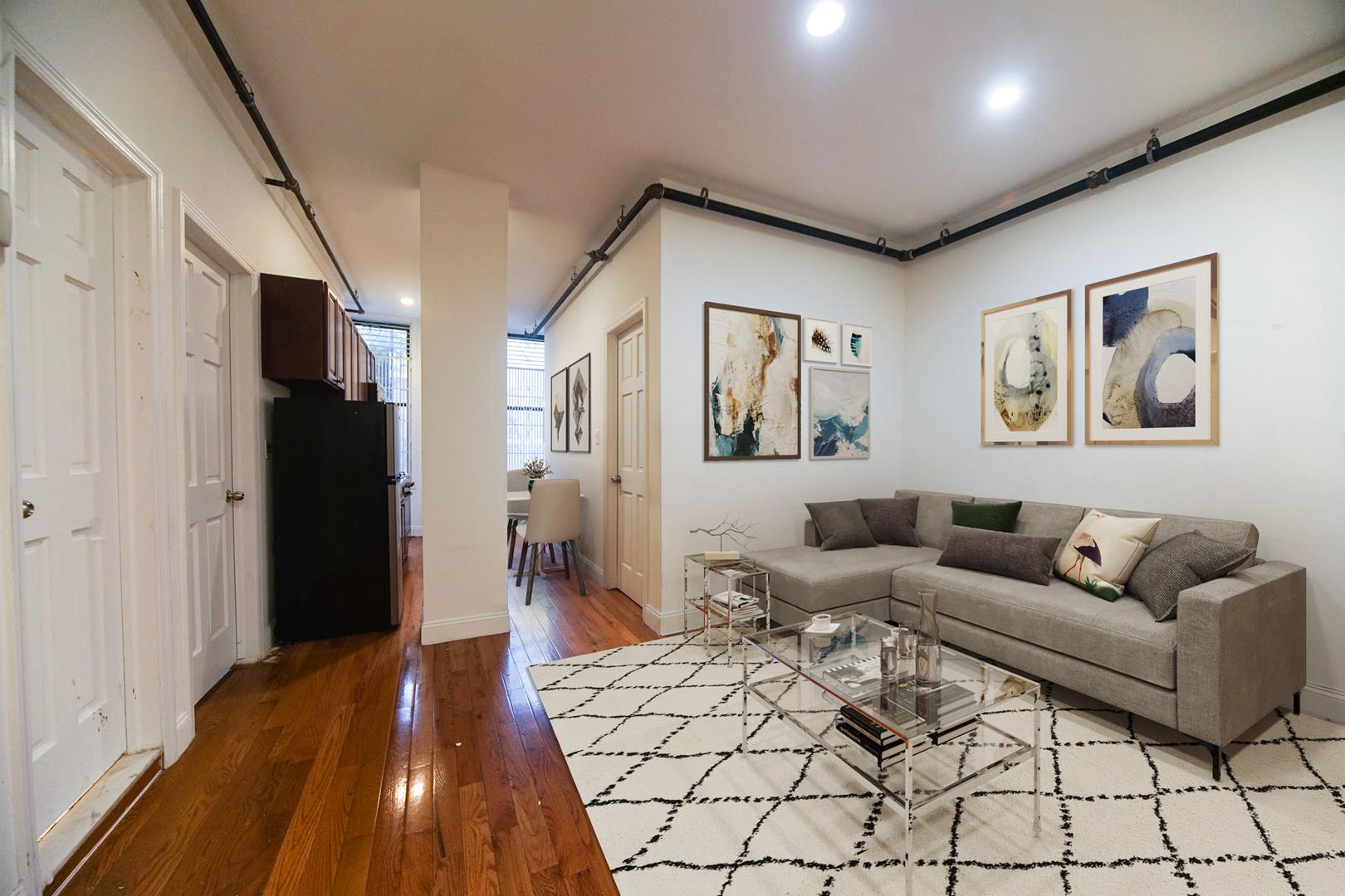 31 Saint Marks Place, Apt 1