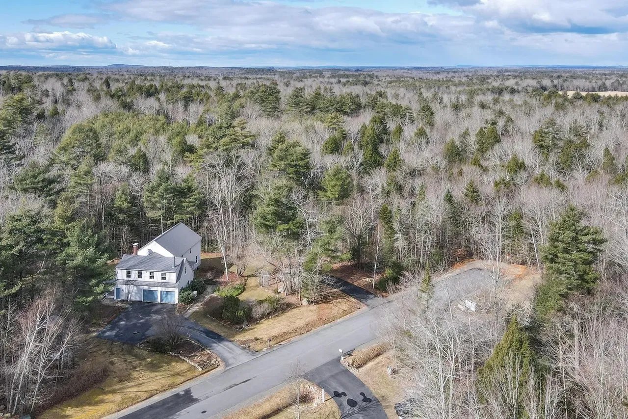 New Lisitng! 52 Puritan Lane, Durham, ME 04222 – $725,000