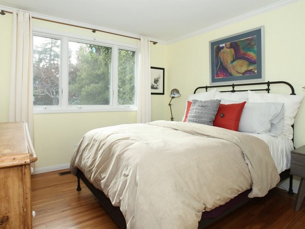 234 Beresford Ave