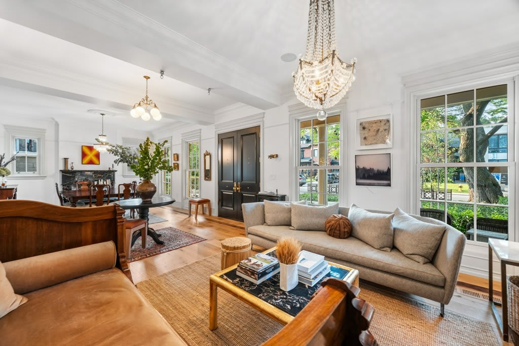 Centrally Nestled In Lytton Park