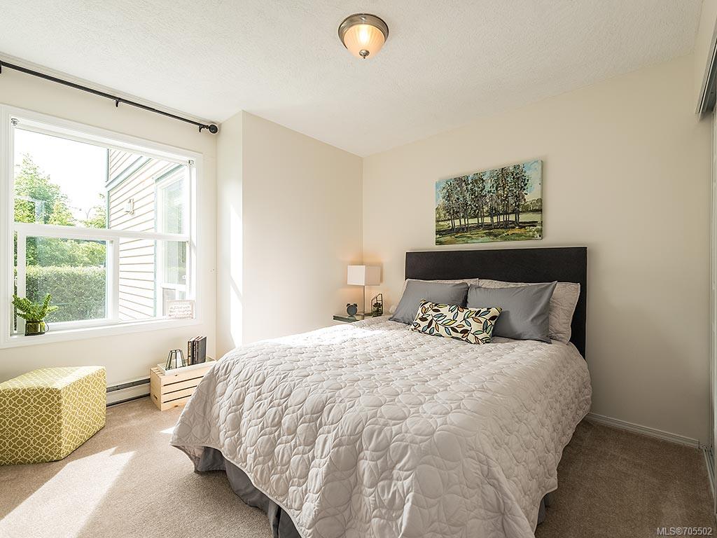 208-894 Vernon Ave