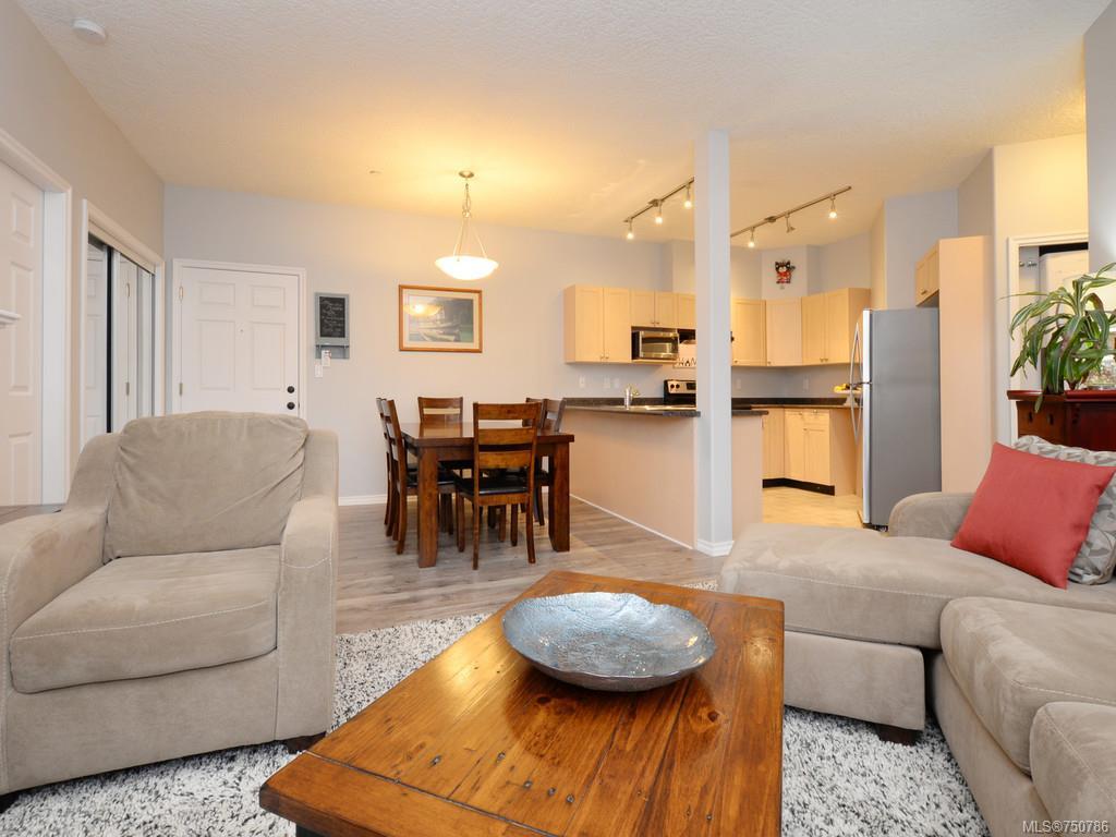 301-893 Hockley Ave